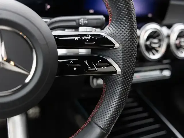 Mercedes-Benz EQB 300