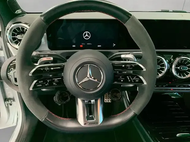 Mercedes-Benz A 45 AMG
