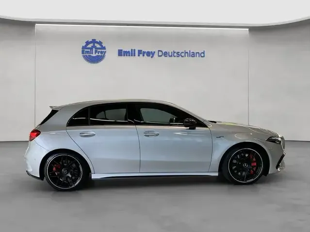 Mercedes-Benz A 45 AMG