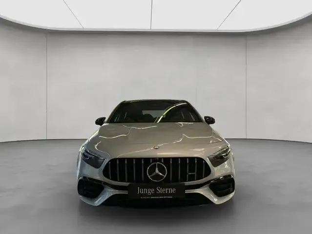 Mercedes-Benz A 45 AMG