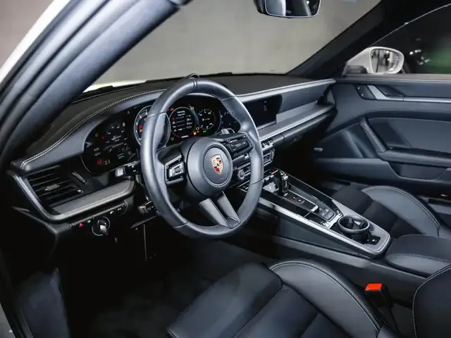 Porsche 992