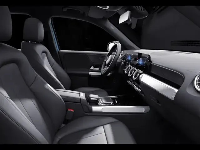 Mercedes-Benz EQB 300