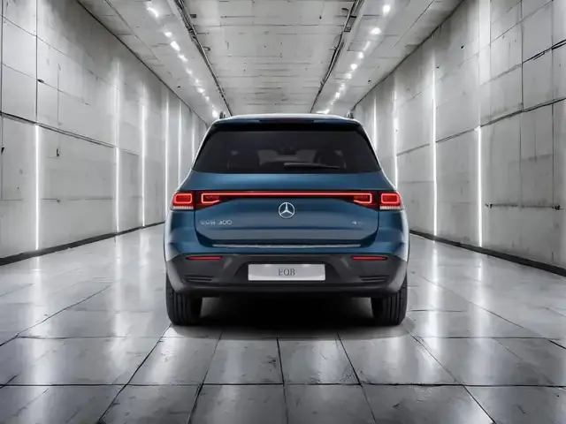 Mercedes-Benz EQB 300
