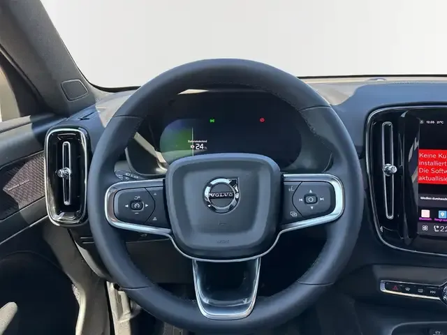Volvo EX40