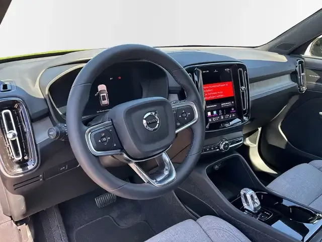 Volvo EX40