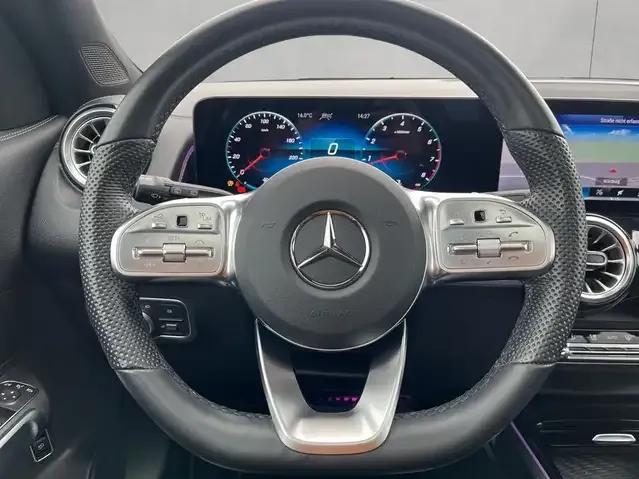 Mercedes-Benz GLB 250