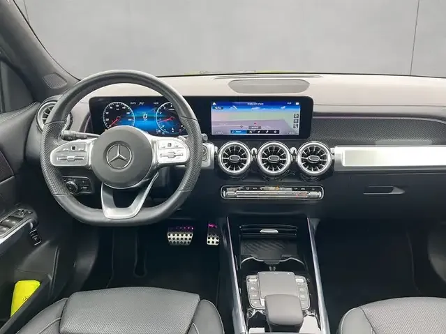 Mercedes-Benz GLB 250