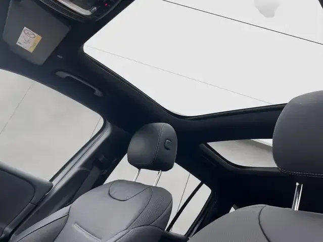 Mercedes-Benz GLB 250