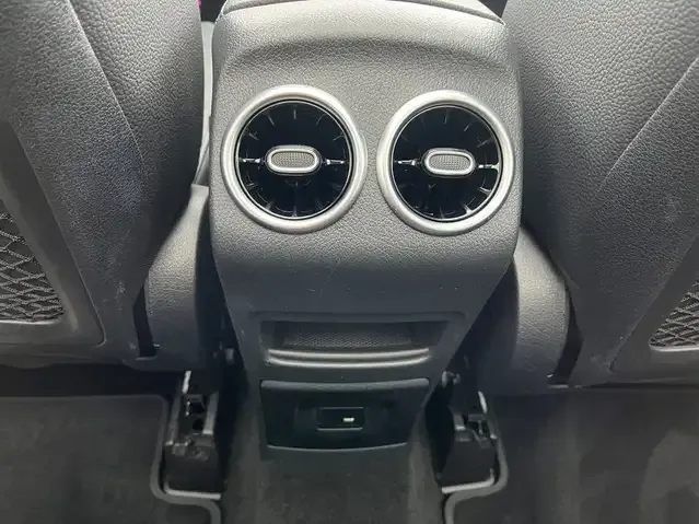 Mercedes-Benz GLB 250