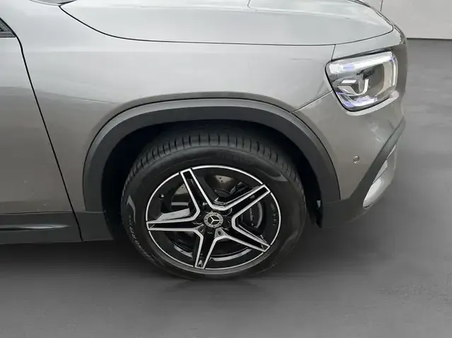 Mercedes-Benz GLB 250