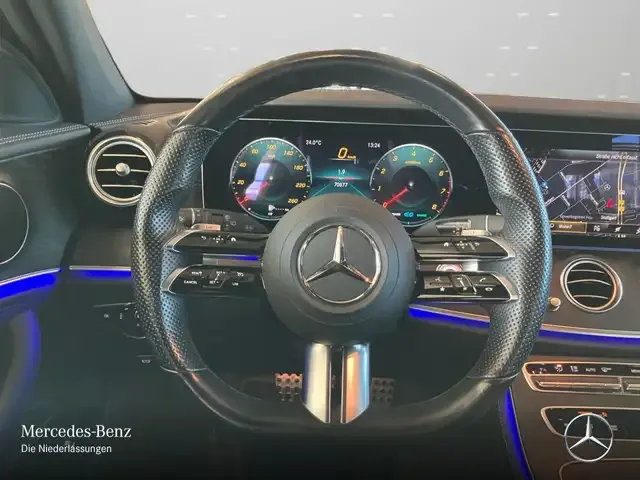 Mercedes-Benz E 200