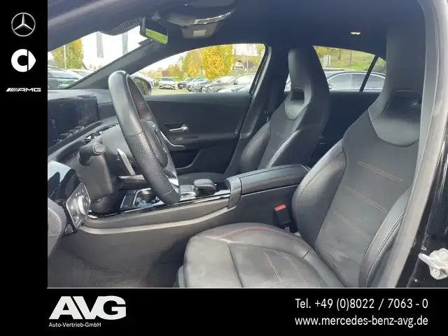 Mercedes-Benz A 220