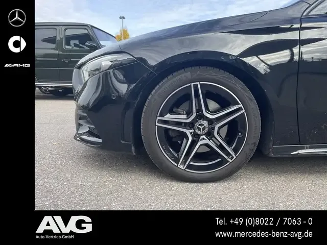 Mercedes-Benz A 220