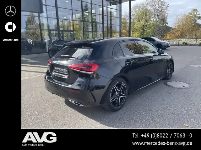 Mercedes-Benz A 220