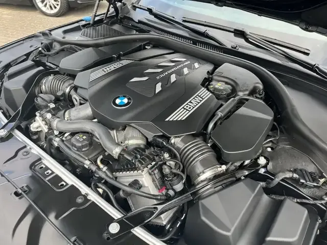 BMW M850