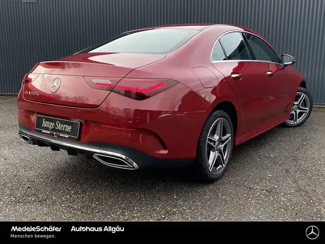 Mercedes-Benz CLA 250