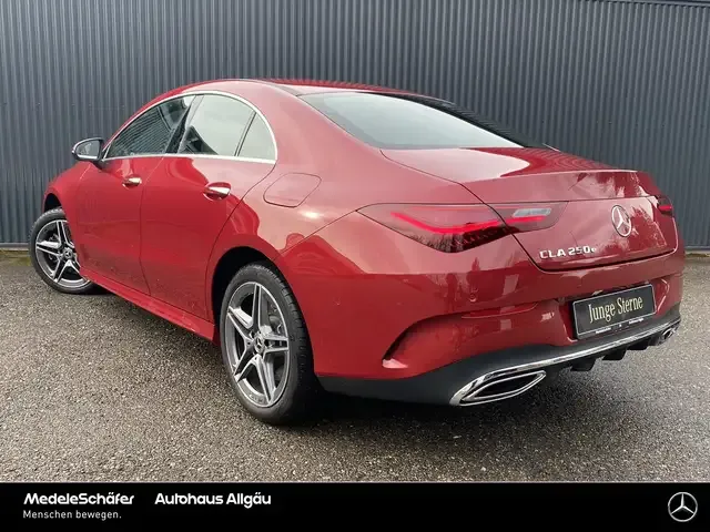 Mercedes-Benz CLA 250