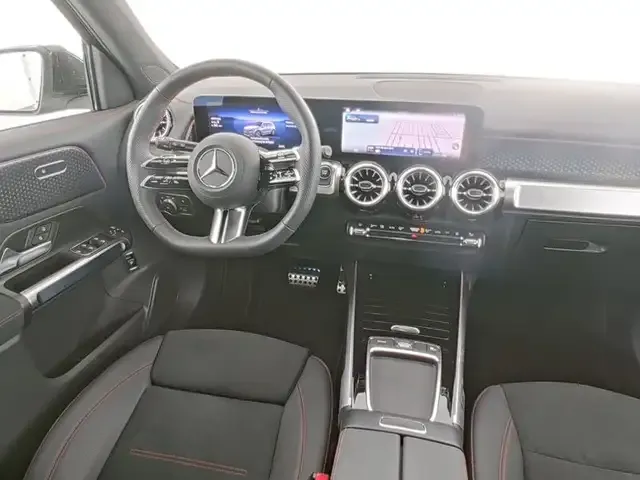 Mercedes-Benz EQB 300