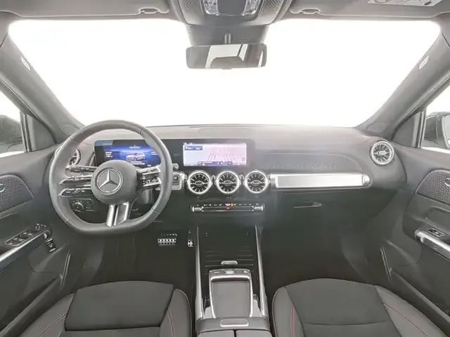 Mercedes-Benz EQB 300
