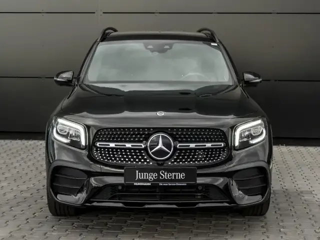 Mercedes-Benz GLB 220