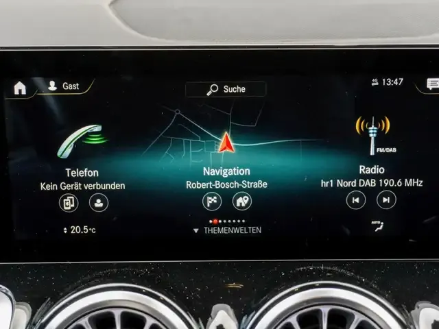 Mercedes-Benz GLB 220