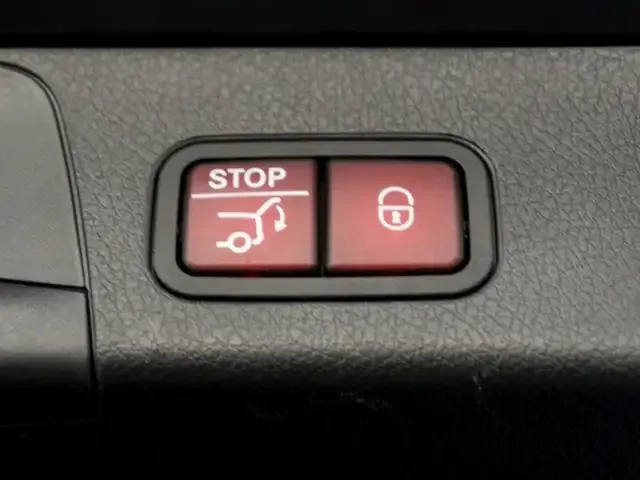 Mercedes-Benz GLB 220