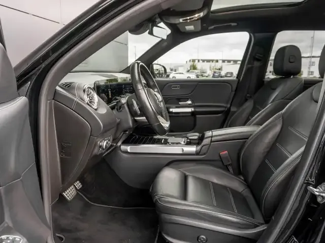 Mercedes-Benz GLB 220