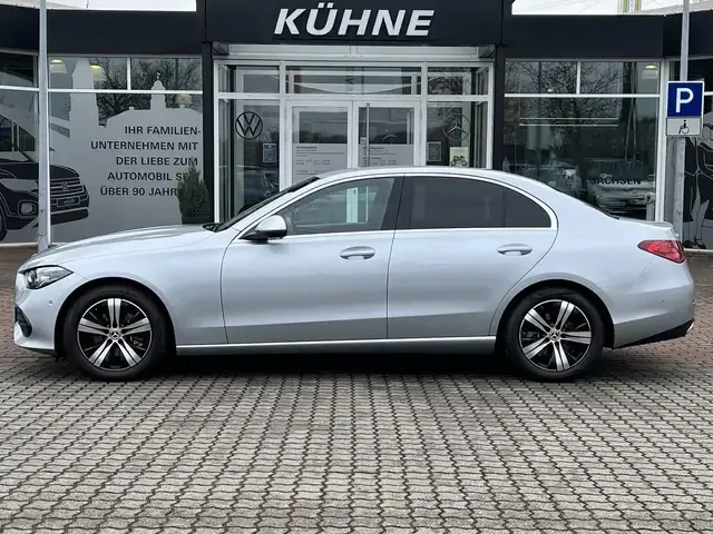 Mercedes-Benz C 220