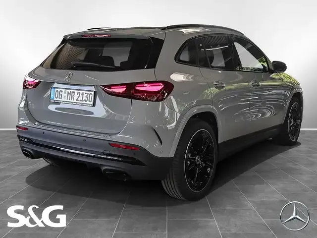 Mercedes-Benz GLA 200