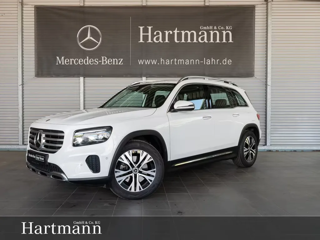 Mercedes-Benz GLB 220