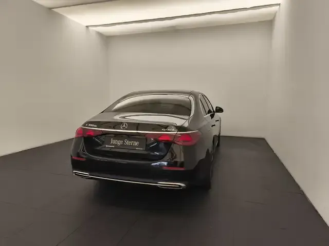 Mercedes-Benz E 300