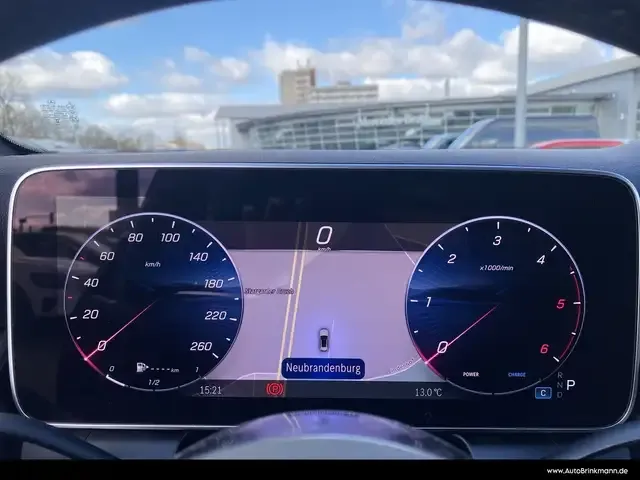 Mercedes-Benz GLC 220