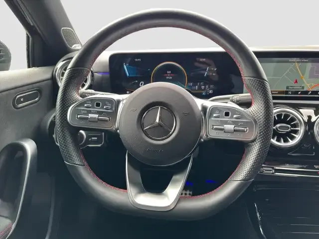 Mercedes-Benz A 35 AMG