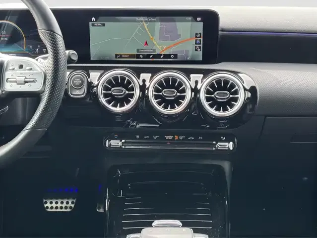 Mercedes-Benz A 35 AMG
