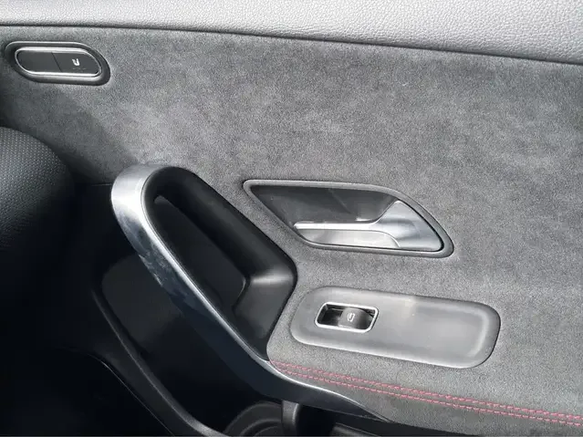 Mercedes-Benz A 35 AMG