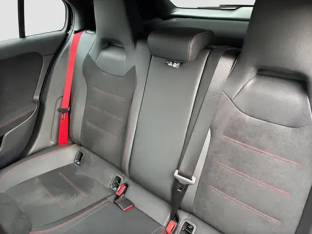 Mercedes-Benz A 35 AMG