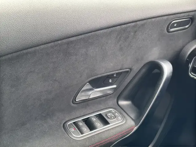 Mercedes-Benz A 35 AMG