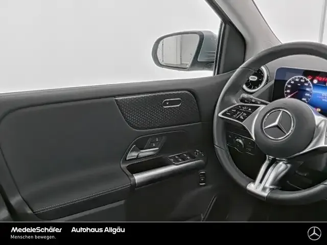 Mercedes-Benz B 250