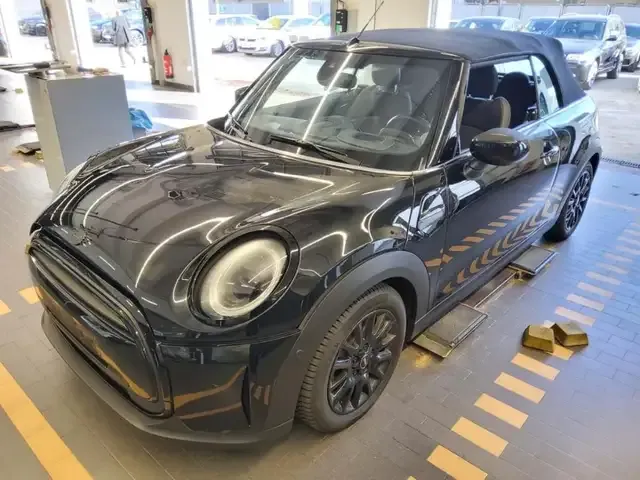 MINI Cooper Cabrio