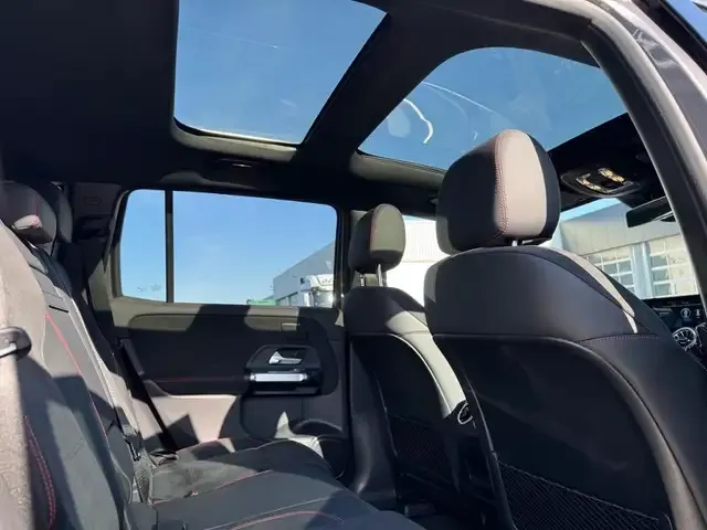 Mercedes-Benz EQB 300