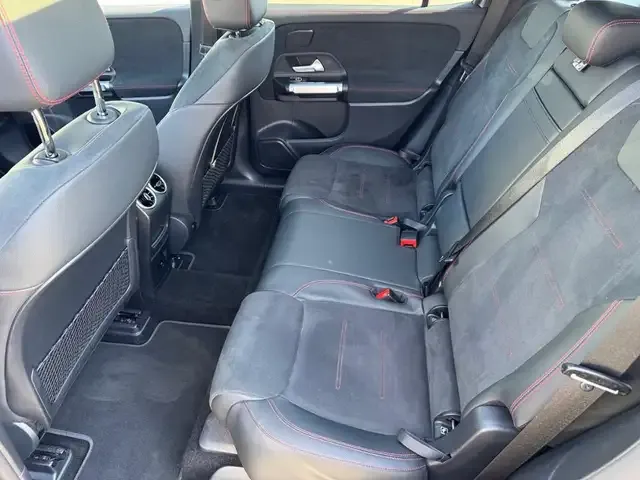 Mercedes-Benz EQB 300