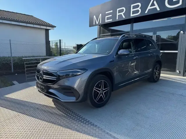 Mercedes-Benz EQB 300