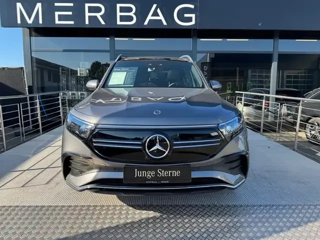Mercedes-Benz EQB 300