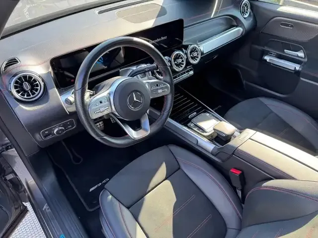 Mercedes-Benz EQB 300