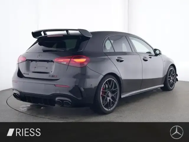 Mercedes-Benz A 45 AMG