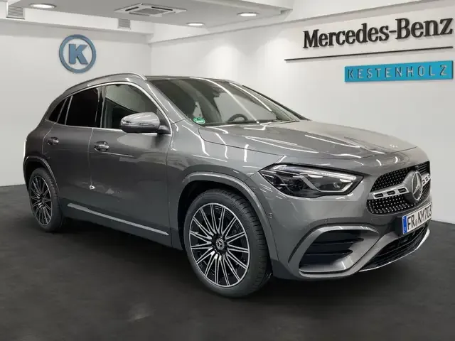 Mercedes-Benz GLA 200