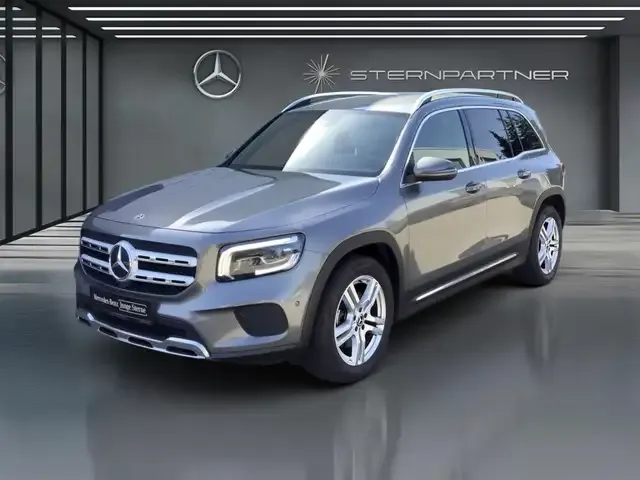 Mercedes-Benz GLB 200