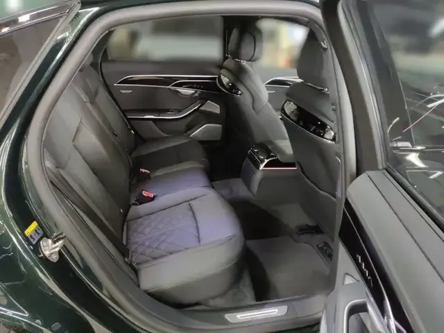 Audi S8