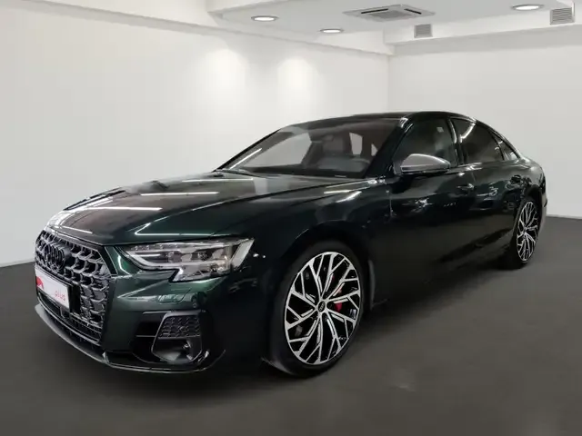 Audi S8