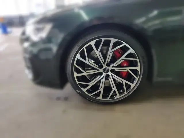 Audi S8